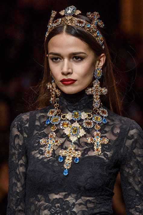 collar dolce gabbana mujer